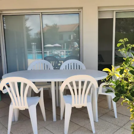 3-rooms With Swimming Pool Appartamento